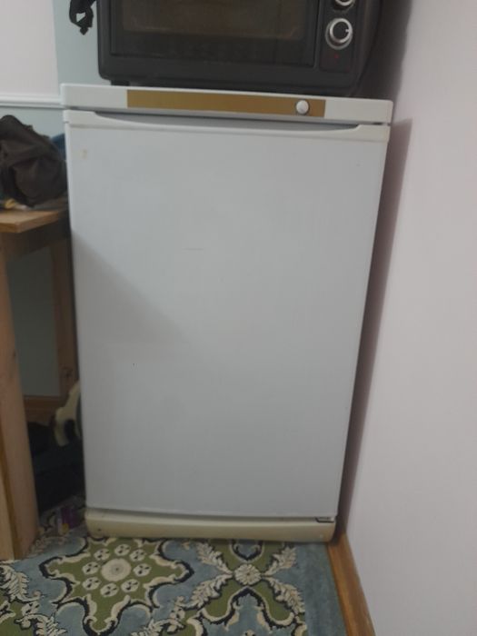 Продаётся морозильник Идезит