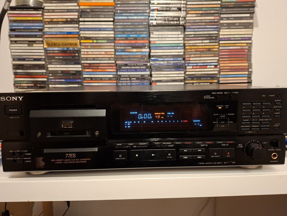 Dat  Sony DTC-77ES