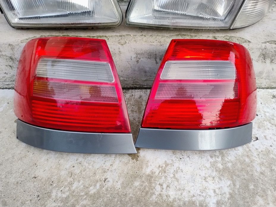 Faruri și oglinzi Audi A4 B5