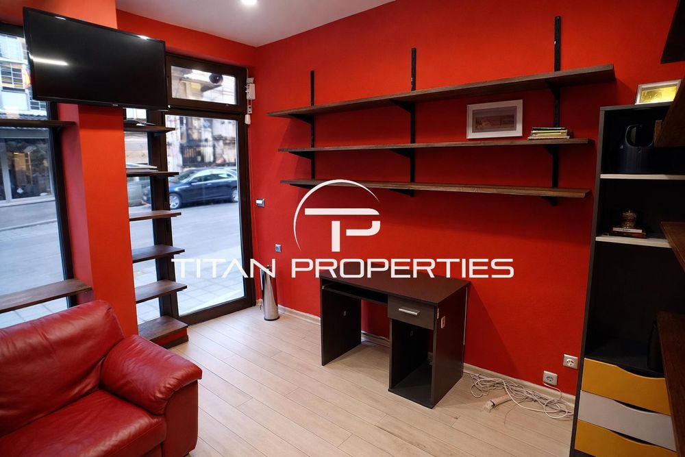 Дава се под наем Магазин в Пловдив, Кършияка - 18 кв.м за 255 € - Снимка #1