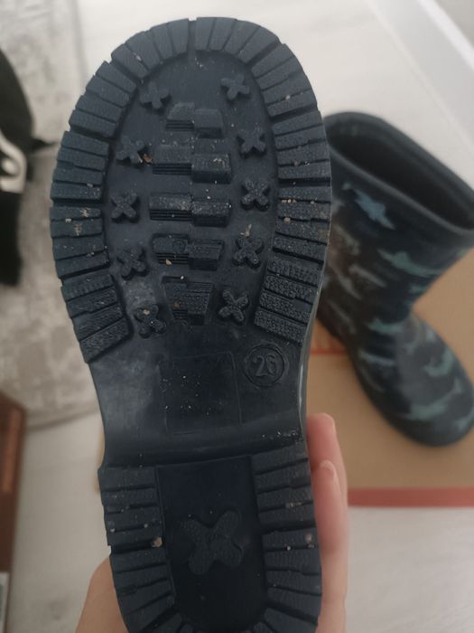 Резиновые сапоги 3000 тг