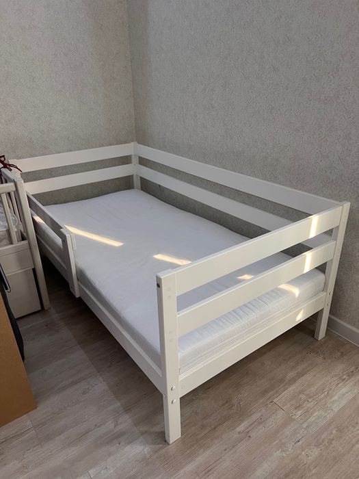 Кровать детская в отличном состоянии