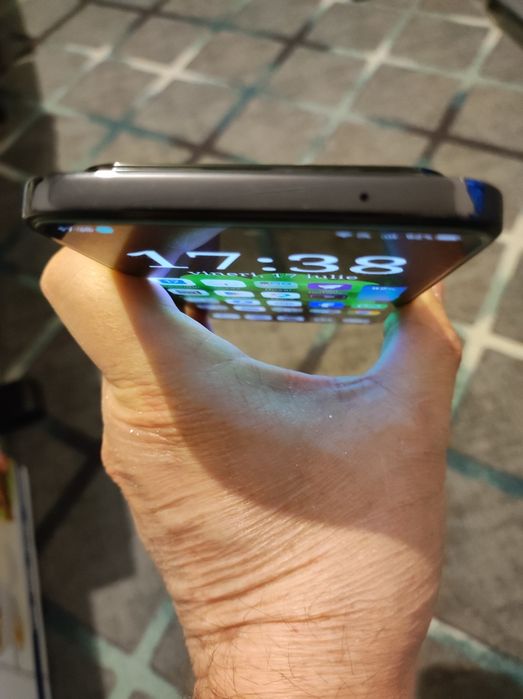 Vand Zte Nubia Air ca nou pachet complet