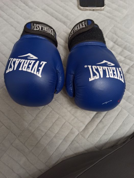 Перчатки  для бокса 0