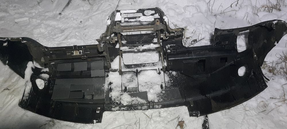 Торпеда/панель субару легаси