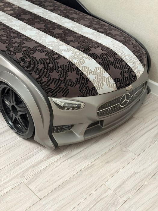 Продам кровать машинка