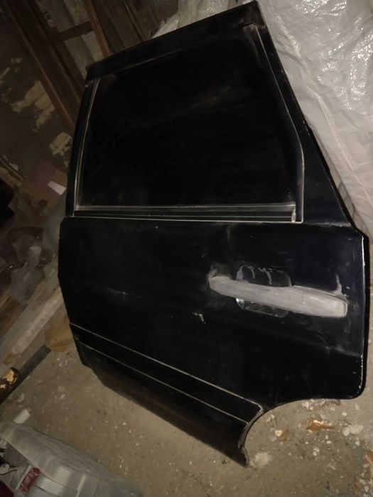 Дверь в сборе на ВАЗ 2115