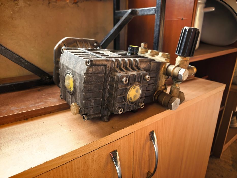 Продам насос высокого давления