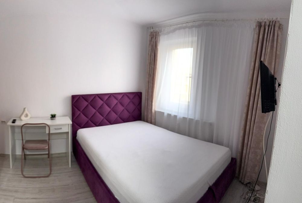 Persoană fizică,  vând  garsonieră decomandată