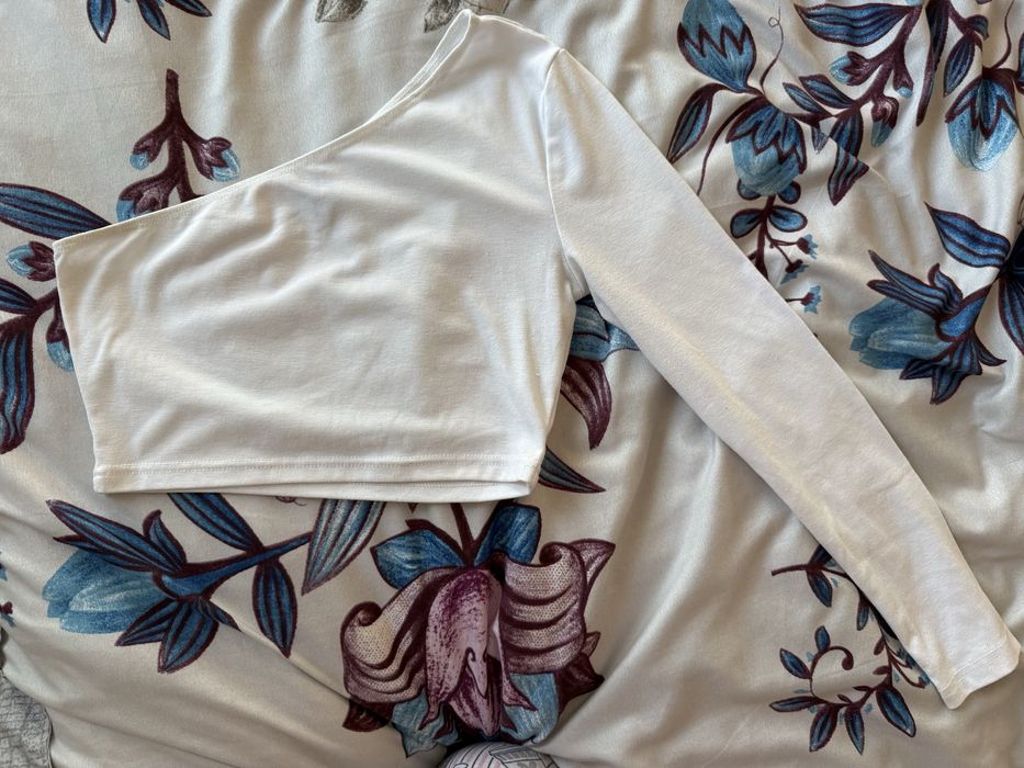 Пролетни блузи и тениски