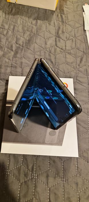 Google Pixel Fold 5G . Като нов! Гаранция.