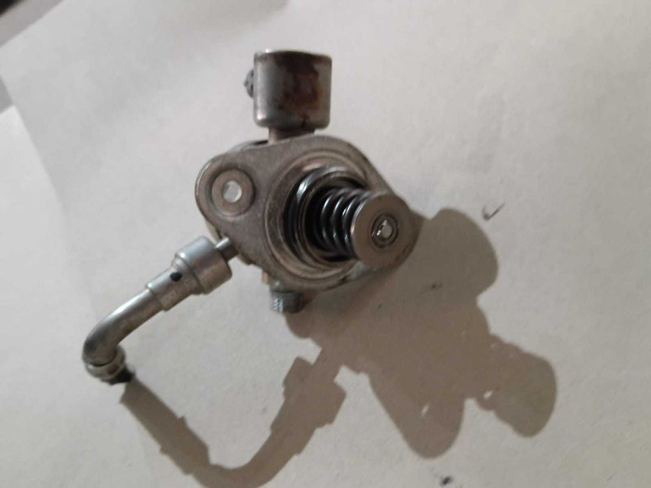 Pompa inalta presiune Ford C-Max 1.0 EcoBoost cod CM5G-9D376-GA