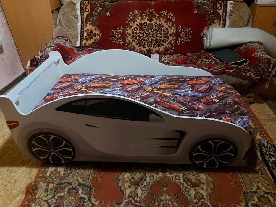 Продам кровать автомобиль.