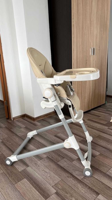 Детский стульчик для кормления