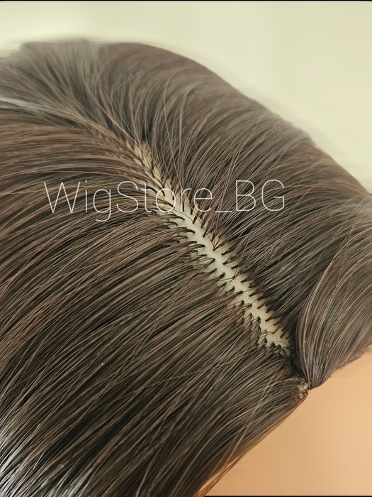 Кафява перука без бретон