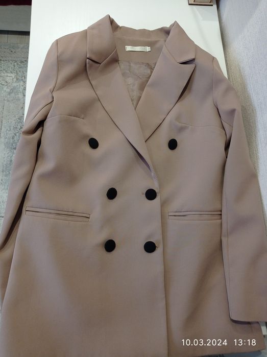 Продаю женский пиджак