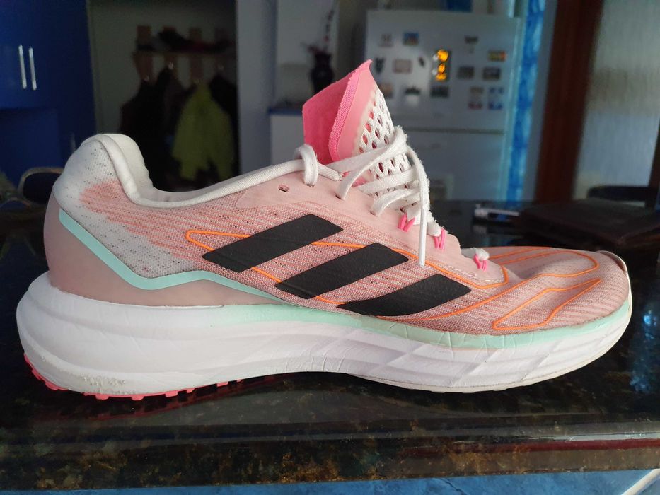 Vand ADIDAS Lightstrike marimea 38,5