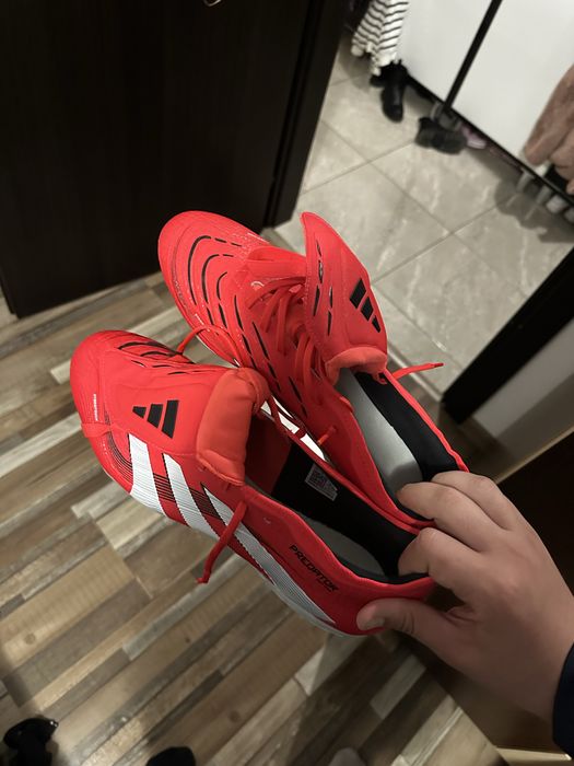 Ghete de fotbal Predator ELITE