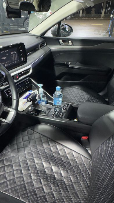 Kia K5 комплектация Comfort 2021 года