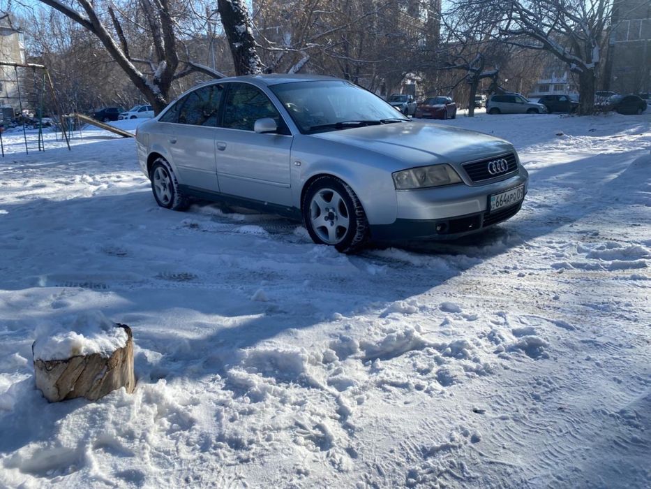 Срочно продаю машину ауди а6