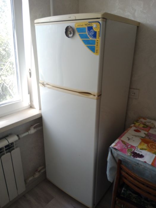Продам холодильник