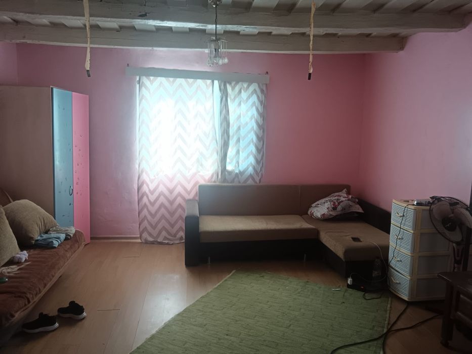 Vând casa sat Somosches comuna cermei jud Arad