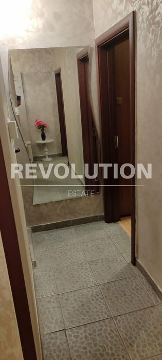 НОВО! Двустаен апартамент в жк. Тракия