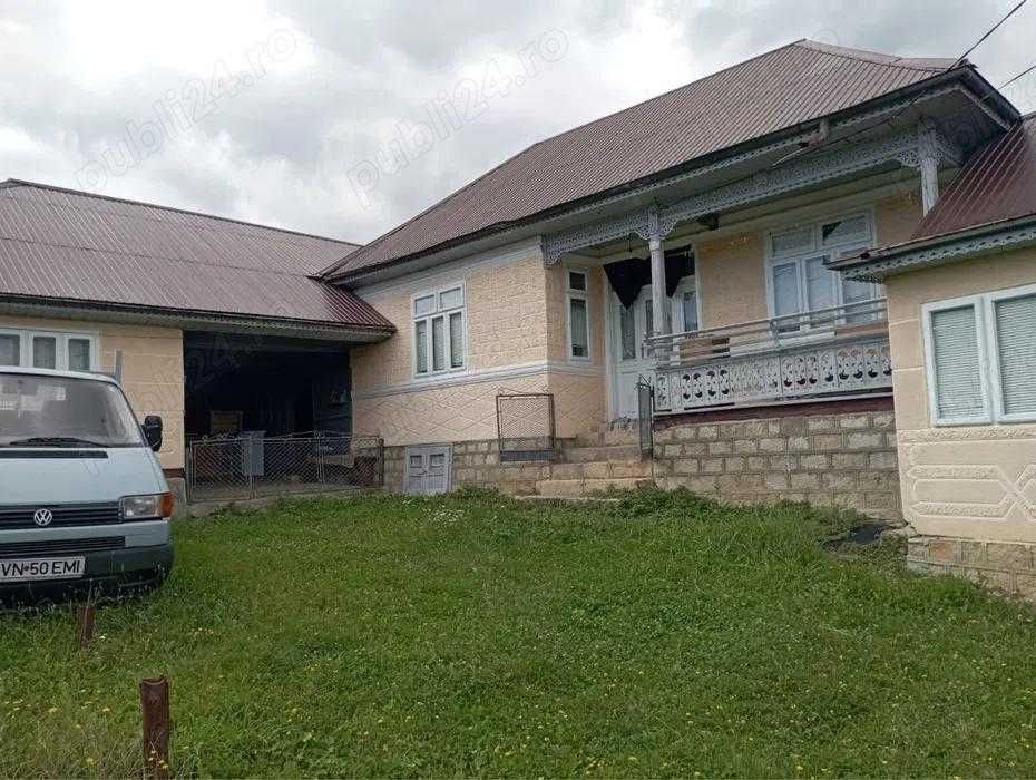 Vând casă, curte și grădină în loc. Soveja, jud. Vrancea