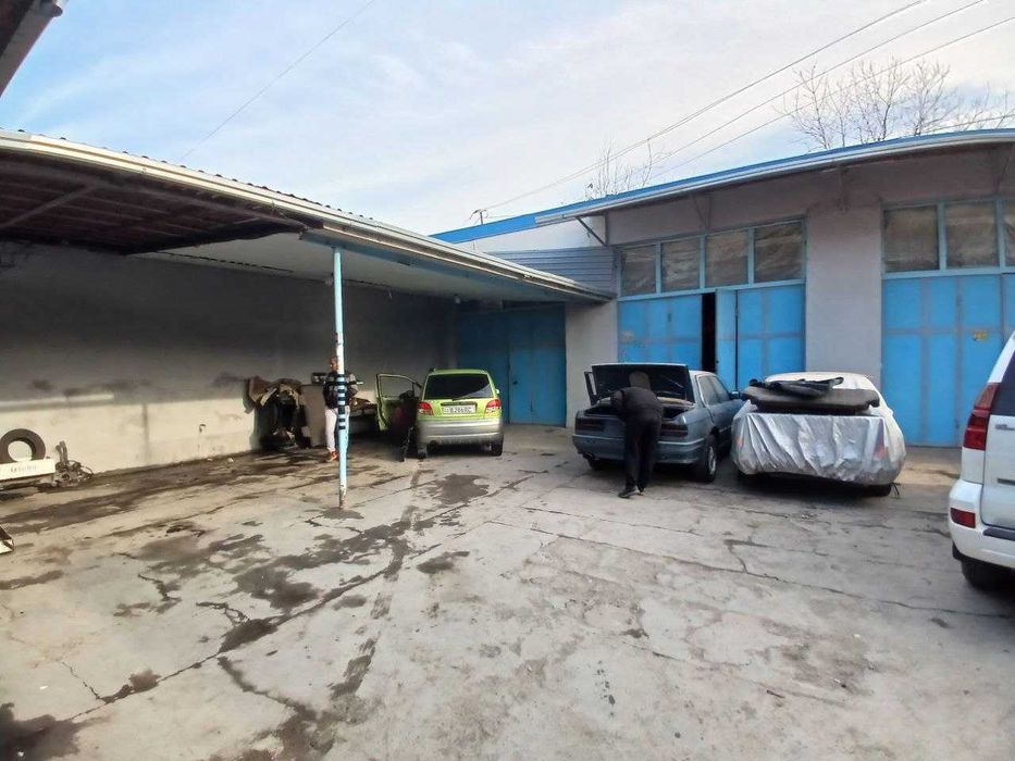 Сдается в аренду 3 Бокс для автосервиса и 2 магазина