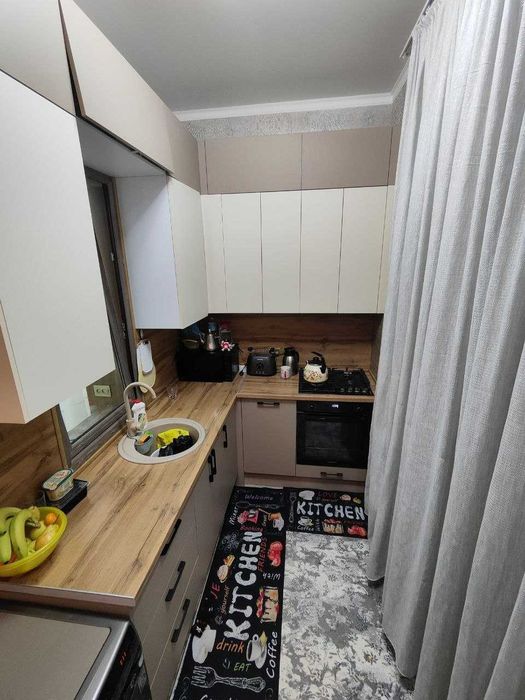 3-х комнатная квартира ул. Новомосковская потолки высокие ID: 4871