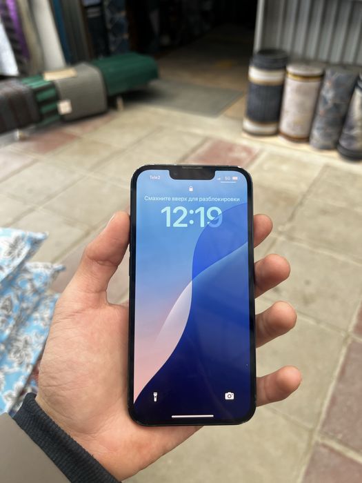 продаю айфон 13