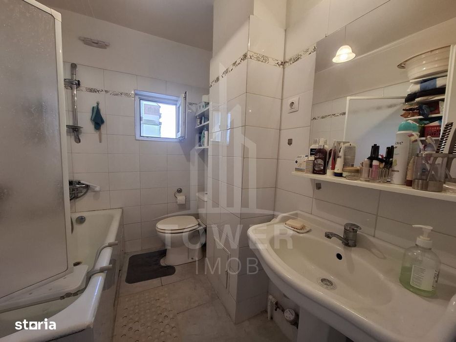 Apartament 4 camere -etaj 1, zona V. Aron