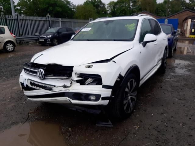 Dezmembrez Volkswagen VW Touareg generatia 2 7P [2010 - 2014] Crossov