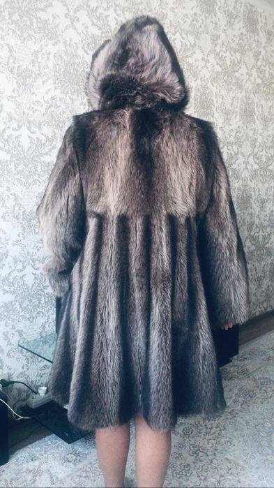 Шуба енотовая размер 48