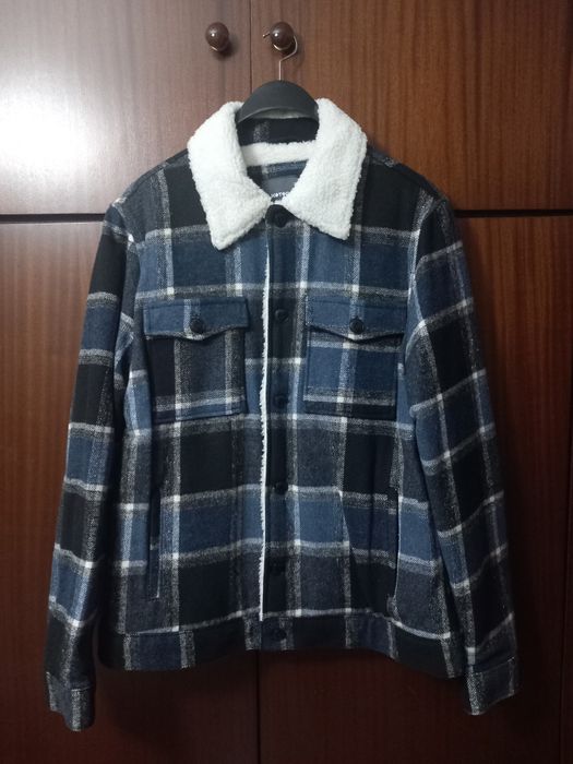 Мъжко.    Якееее