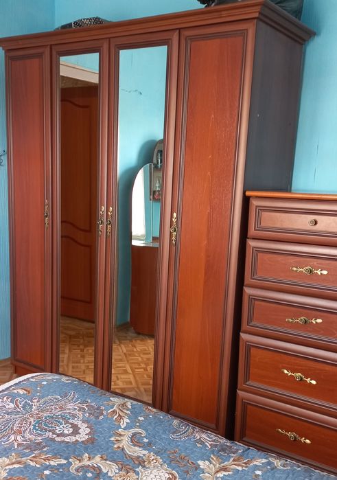 Спальный гарнитур