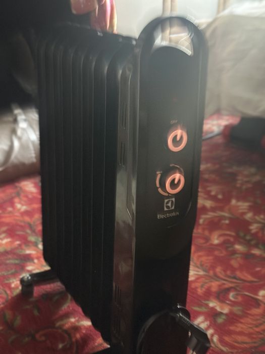 Обогреватель масляный Electrolux