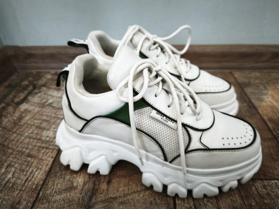 Miss Sixty, сникърси естествена кожа, номер 35