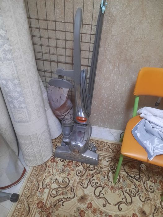 Продам б,у пылесос
