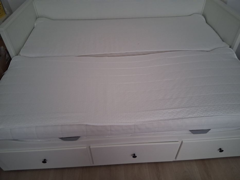 Vand 4 saltele spuma de la ikea