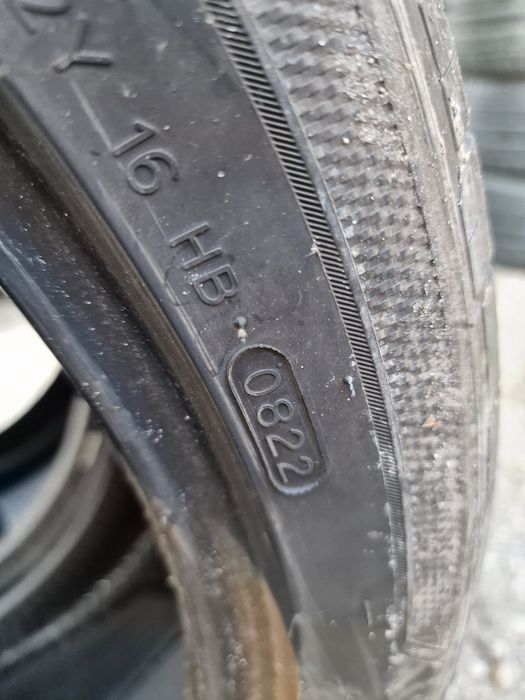 Anvelope 305/35R22 marca Hankook, DOT 2022, 6 mm