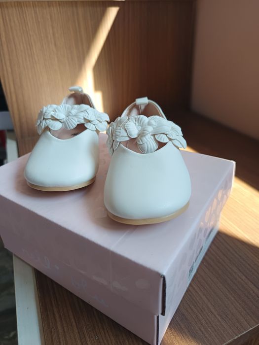 Нови обувки на HM