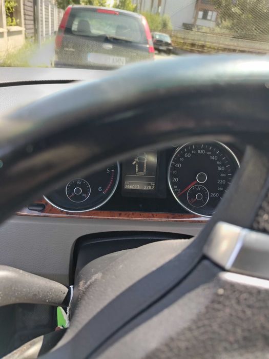 Volkswagen passat,2010,5 trepte,120 de cai