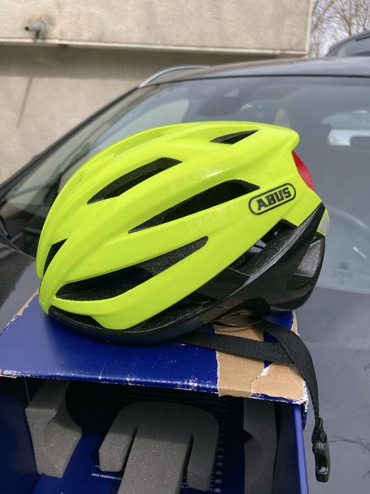 Каска колоездене