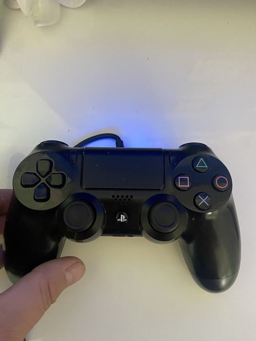 Vand ps4 modat si volan myria