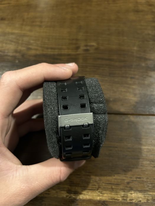 G-SHOCK GA-110-GB-1aer