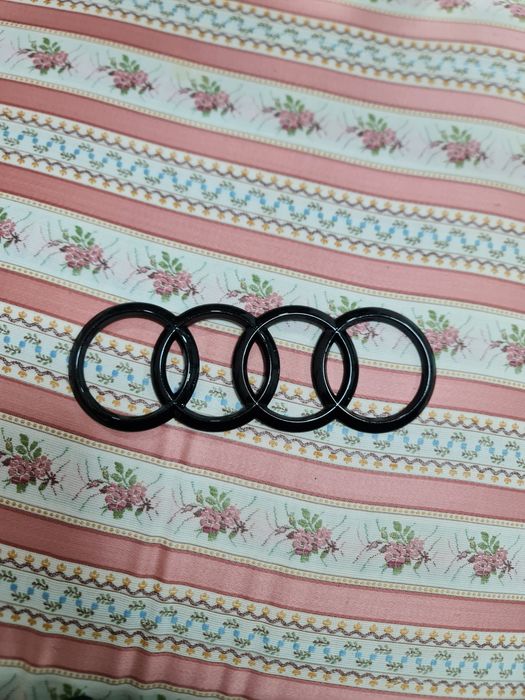Emblema originala audi.