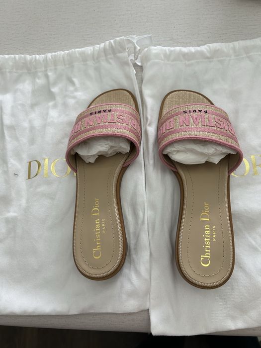 Продам женскую обувь   Диор. Оригинал.