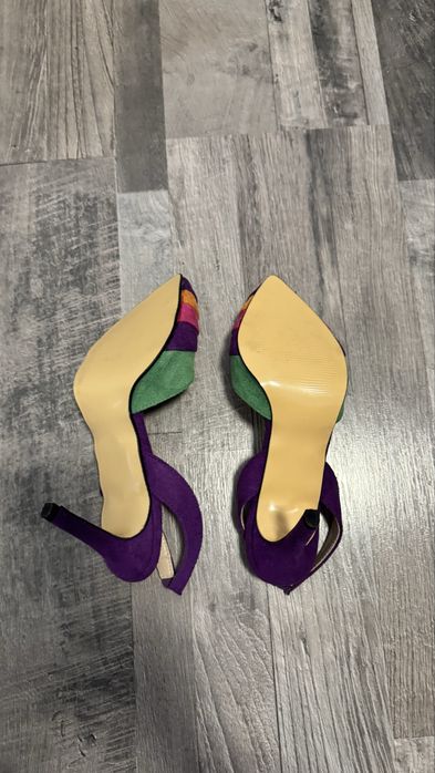 Sandale/ pantofi  dama. Culori minunate