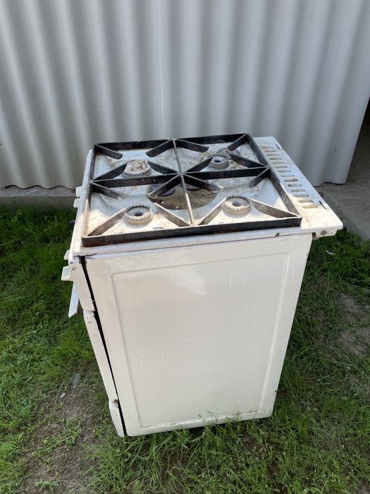 Продается газ плита / Газ сотилади